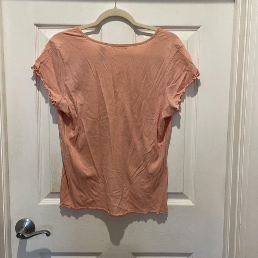 Stamp 10 Peach shirt with pretty detail size Large - Picture 5 of 6